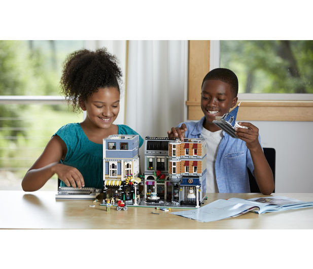 LEGO Creator 10255 Plac Zgromadzeń - 415974 - zdjęcie 5